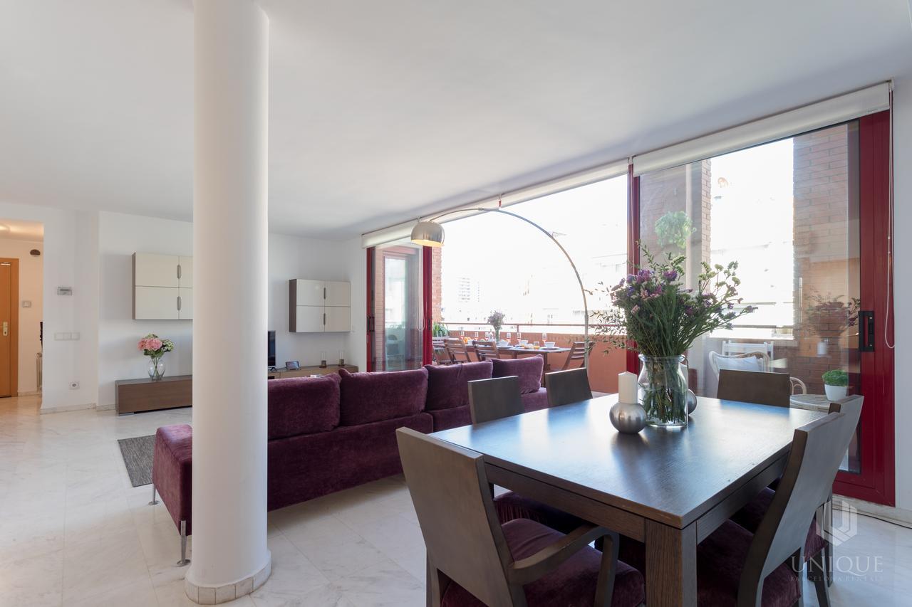 Unique Rentals - Stylish Seafront Duplex บาร์เซโลนา ภายนอก รูปภาพ
