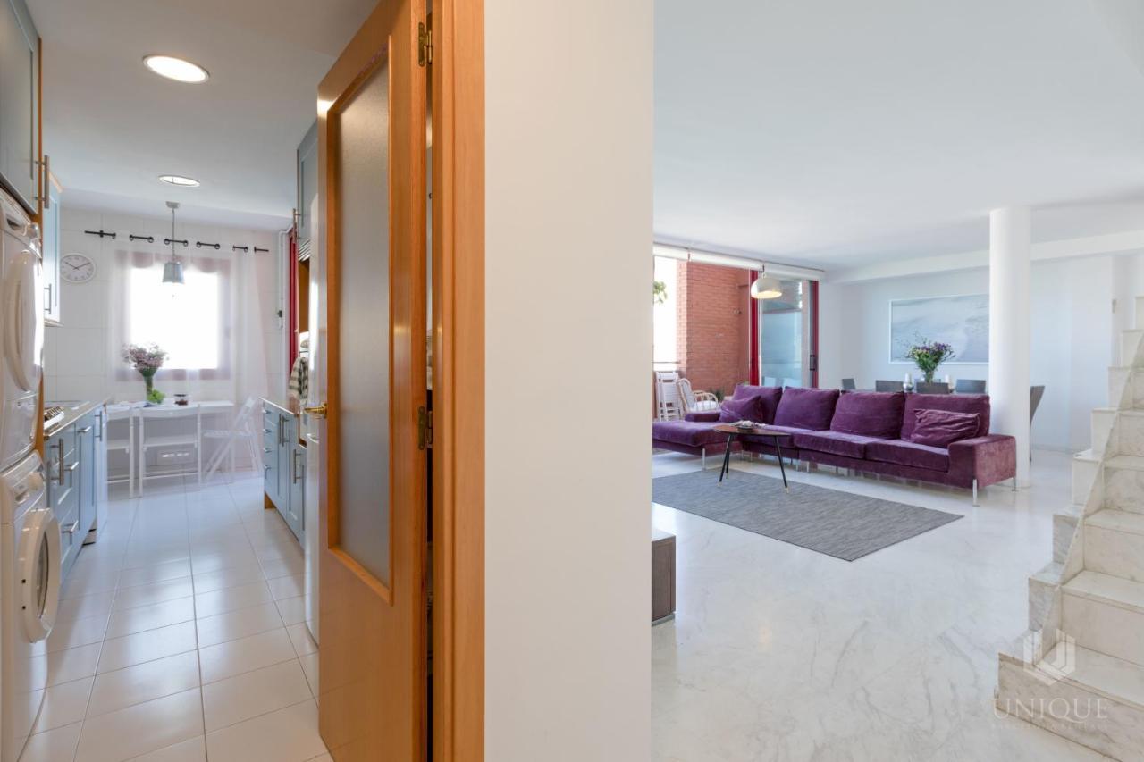 Unique Rentals - Stylish Seafront Duplex บาร์เซโลนา ภายนอก รูปภาพ