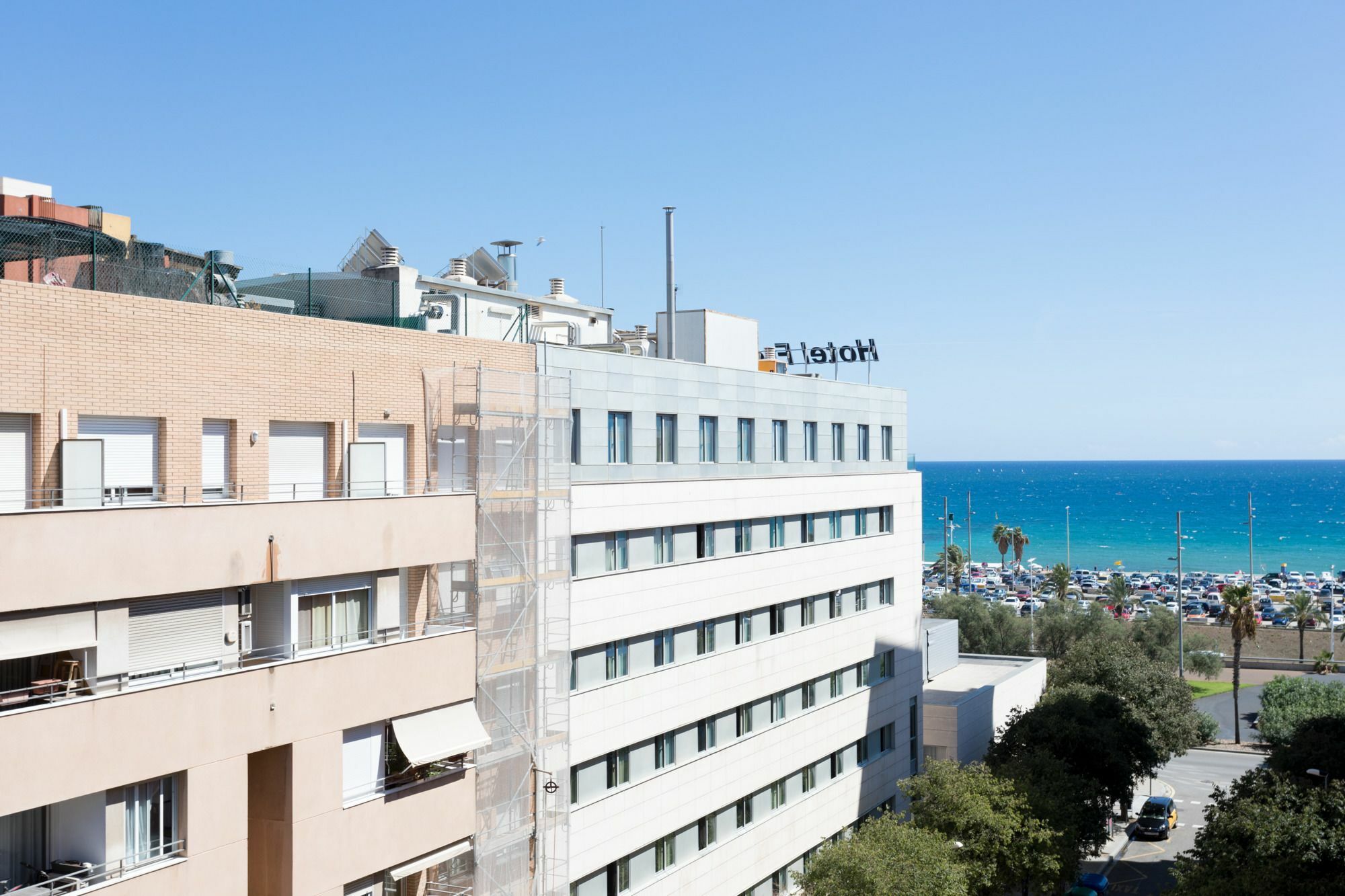 Unique Rentals - Stylish Seafront Duplex บาร์เซโลนา ภายนอก รูปภาพ