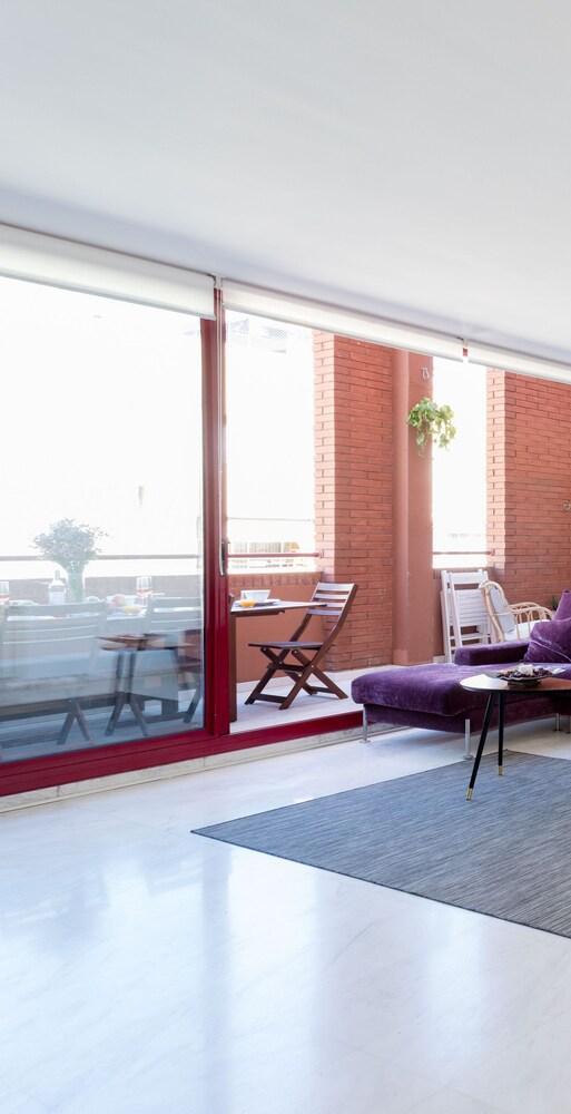 Unique Rentals - Stylish Seafront Duplex บาร์เซโลนา ภายนอก รูปภาพ